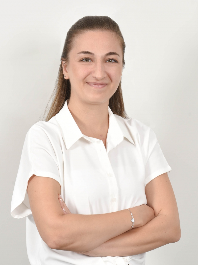 İpek ARSLAN Almanca Öğretmeni