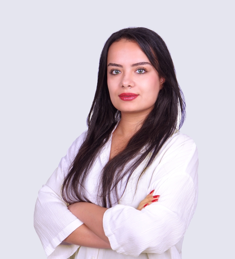 Ceren DEMİRER Almanca Öğretmeni